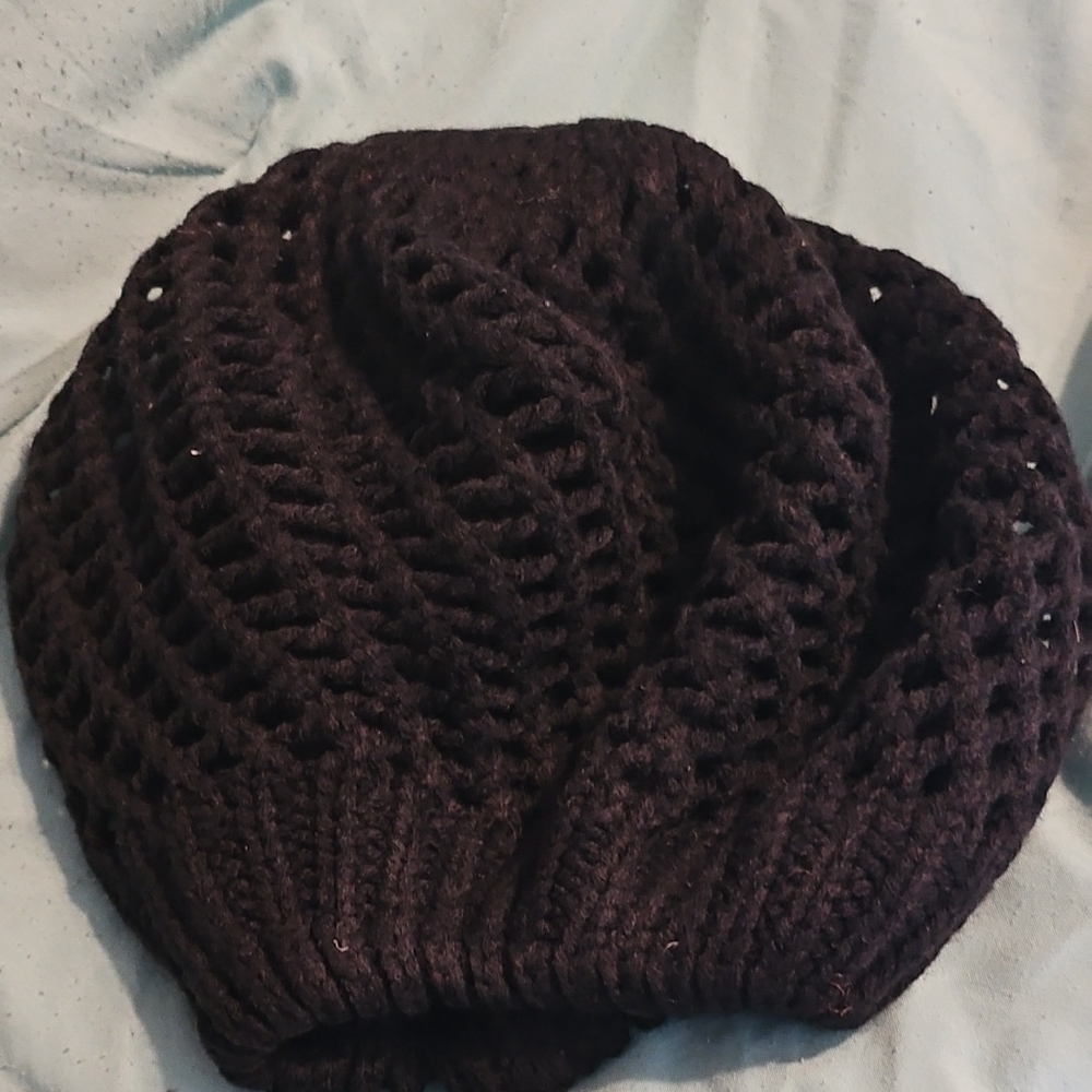 Elegant Black Knit Women's Beanie